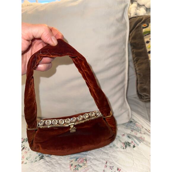 VINTAGE OUTSTANDING JOLLES ORIGINAL BURGUNDY VELVET JEWELED FRAME BAG - - Picture 12 of 12